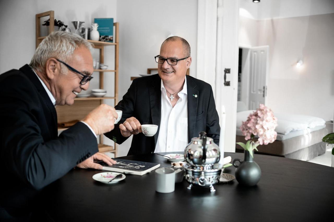 Logierhaus M Lägenhet Esens Exteriör bild